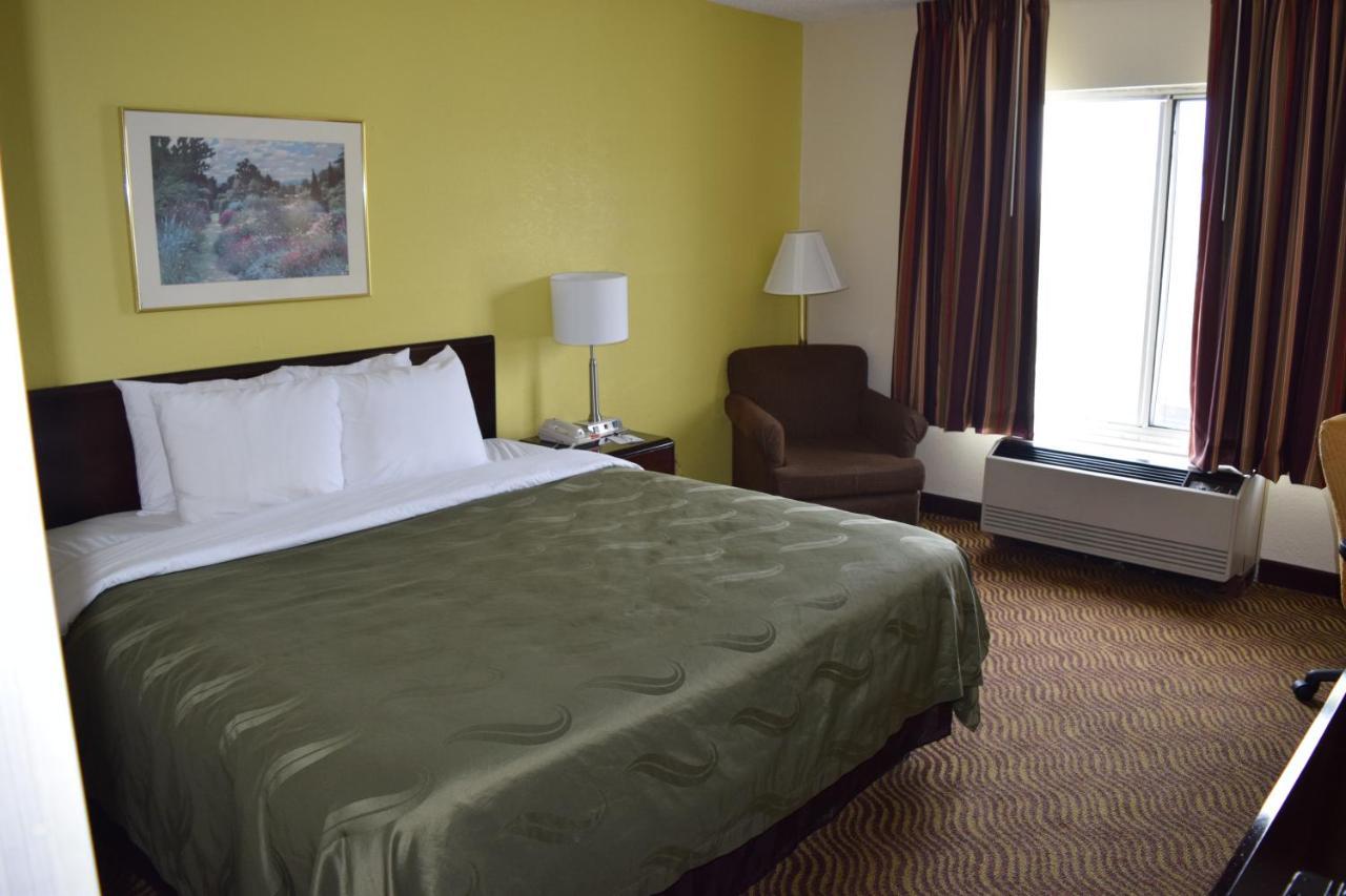 Quality Inn Rocky Mount Buitenkant foto