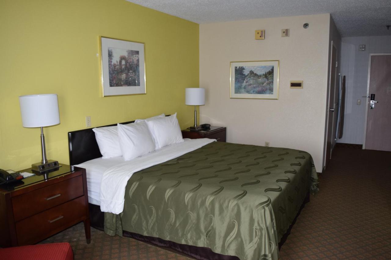 Quality Inn Rocky Mount Buitenkant foto