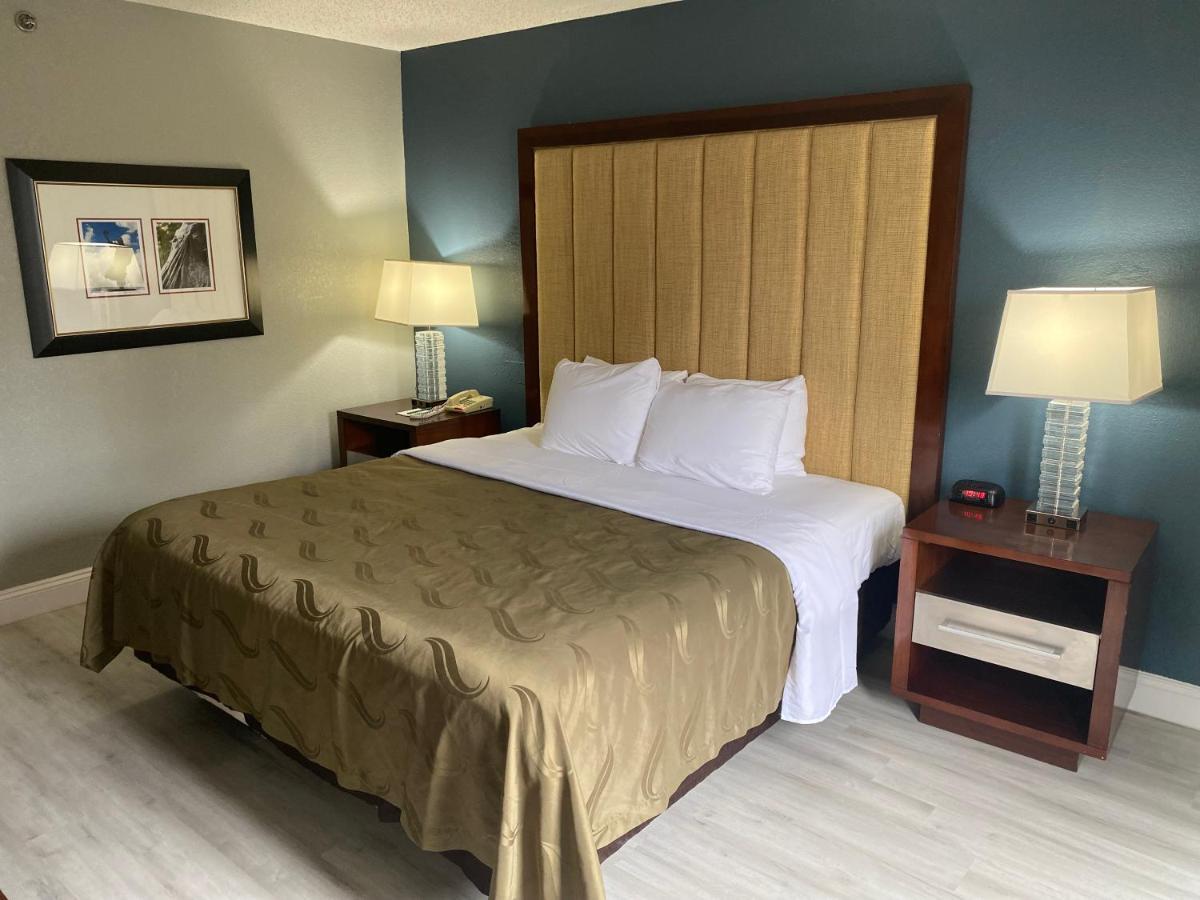 Quality Inn Rocky Mount Buitenkant foto