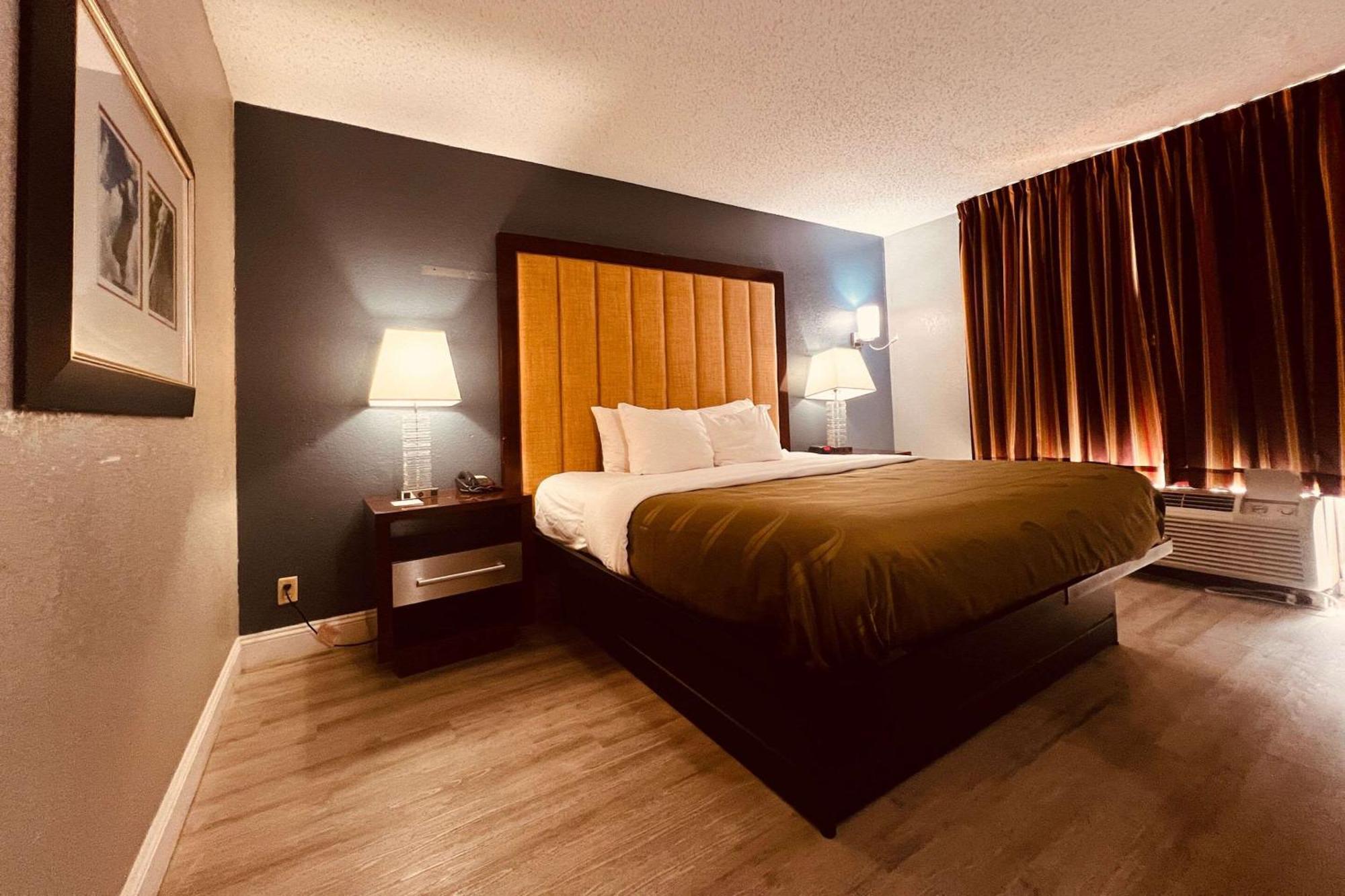 Quality Inn Rocky Mount Buitenkant foto