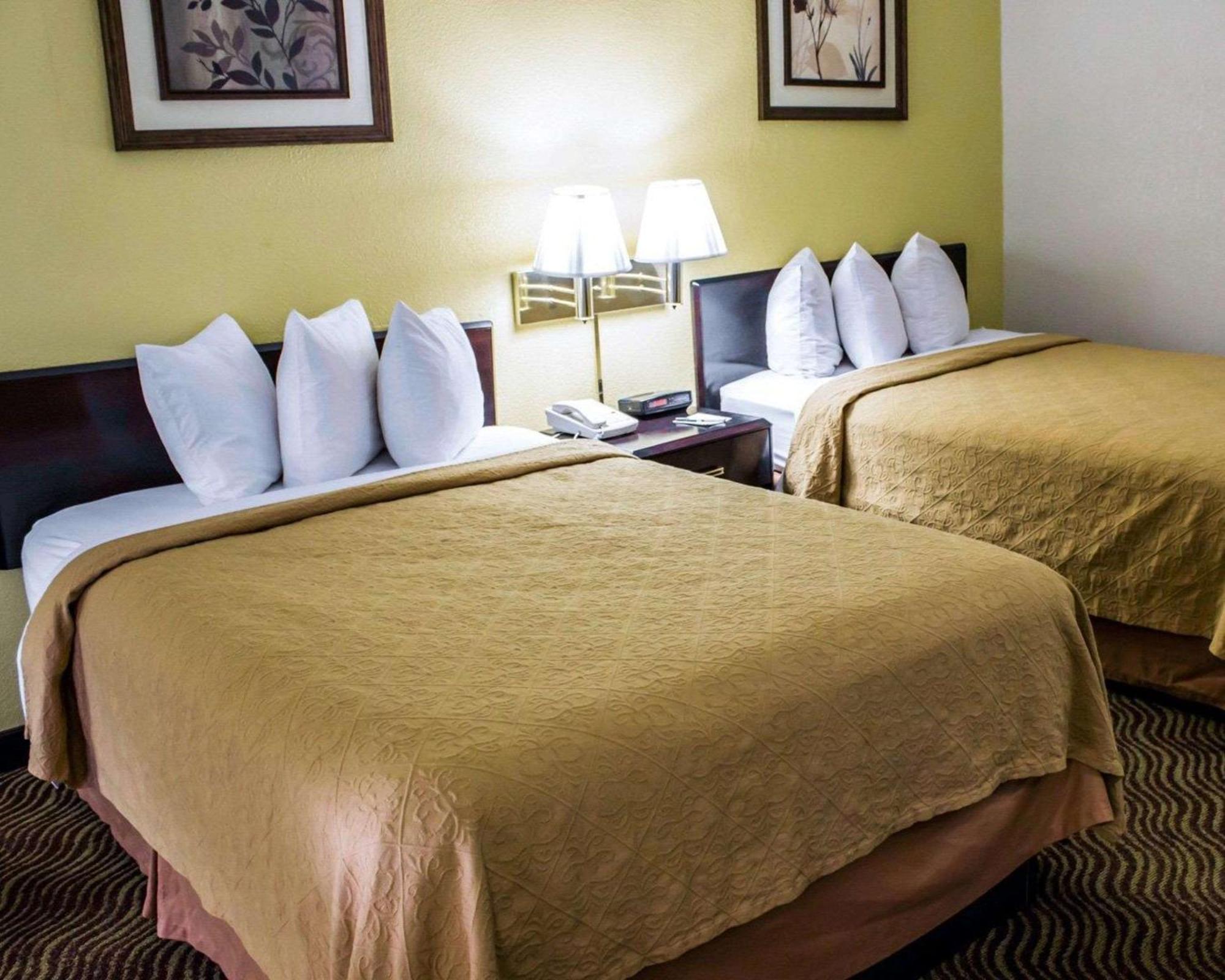 Quality Inn Rocky Mount Buitenkant foto