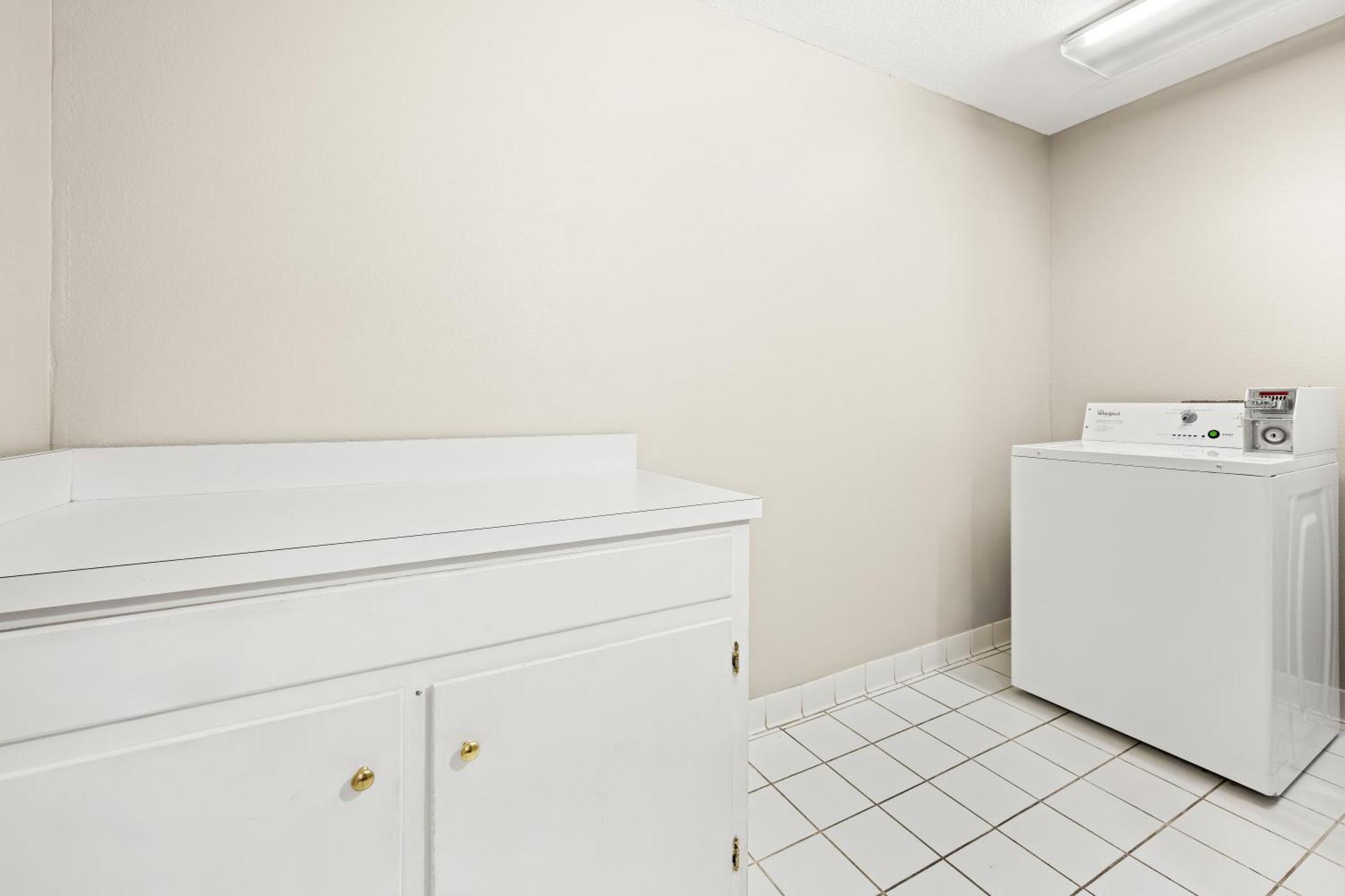 Quality Inn Rocky Mount Buitenkant foto